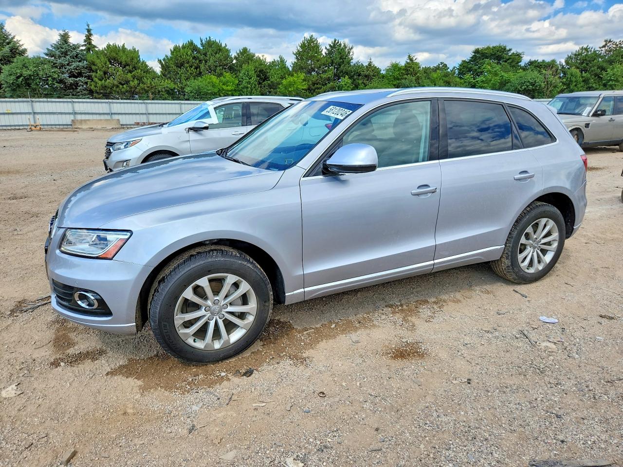 2016 Audi Q5 Premium Plus, VIN WA1L2AFP8GA039046 — Rear end