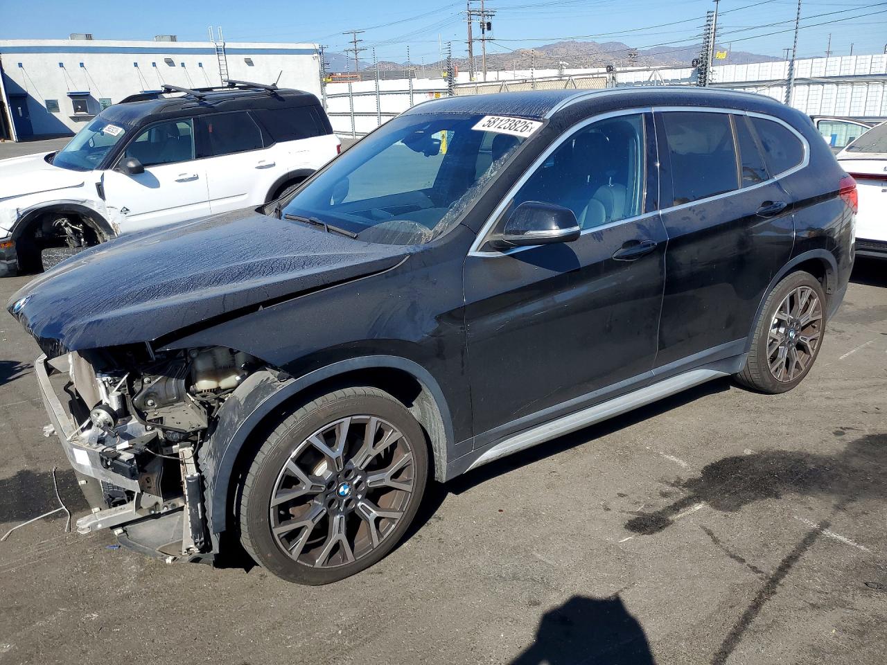 2020 BMW X1 sDrive28i, VIN WBXJG7C06L3L81783 — Front end