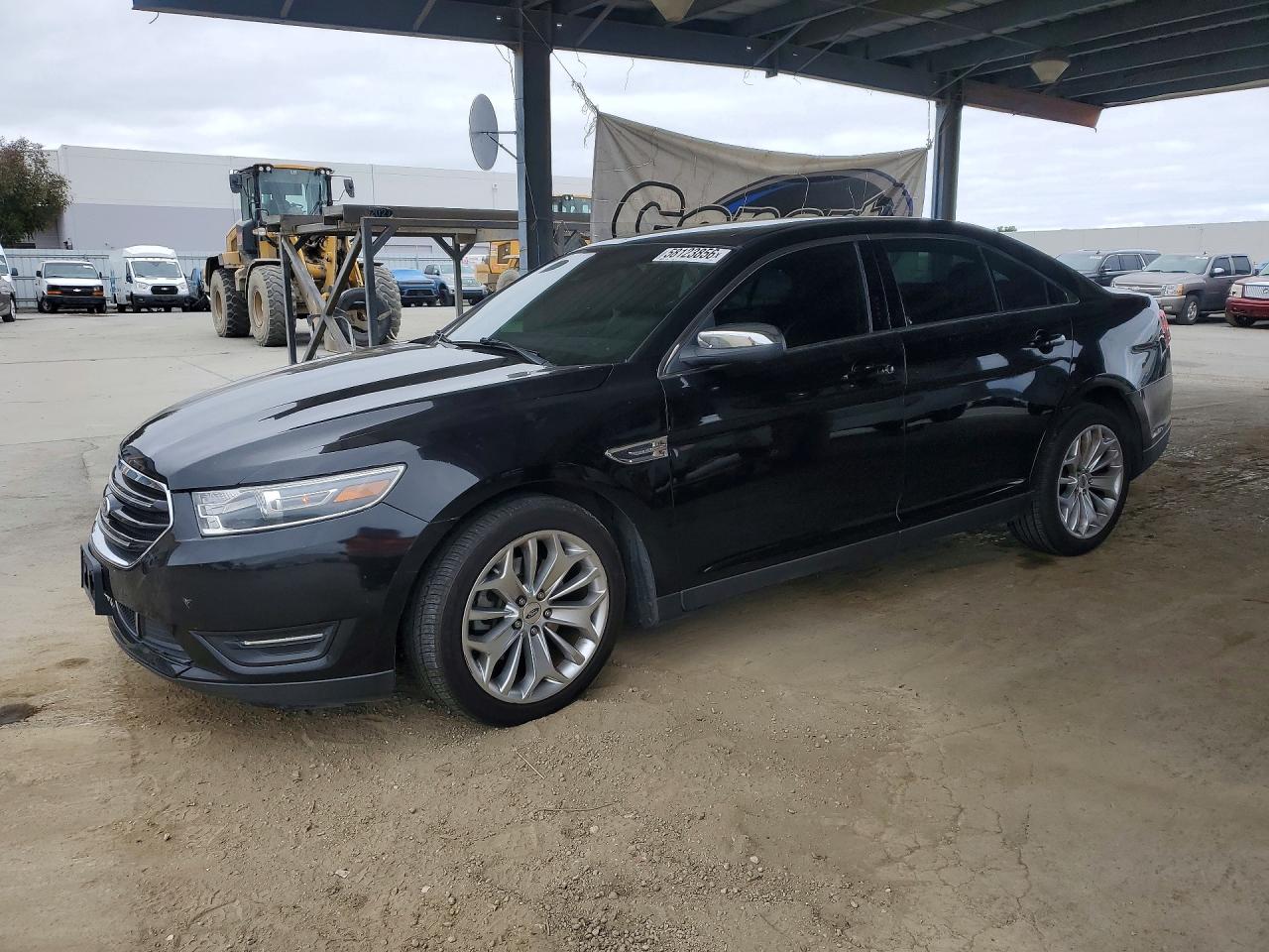 2019 Ford Taurus Limited, VIN 1FAHP2F88KG109829 — Front end