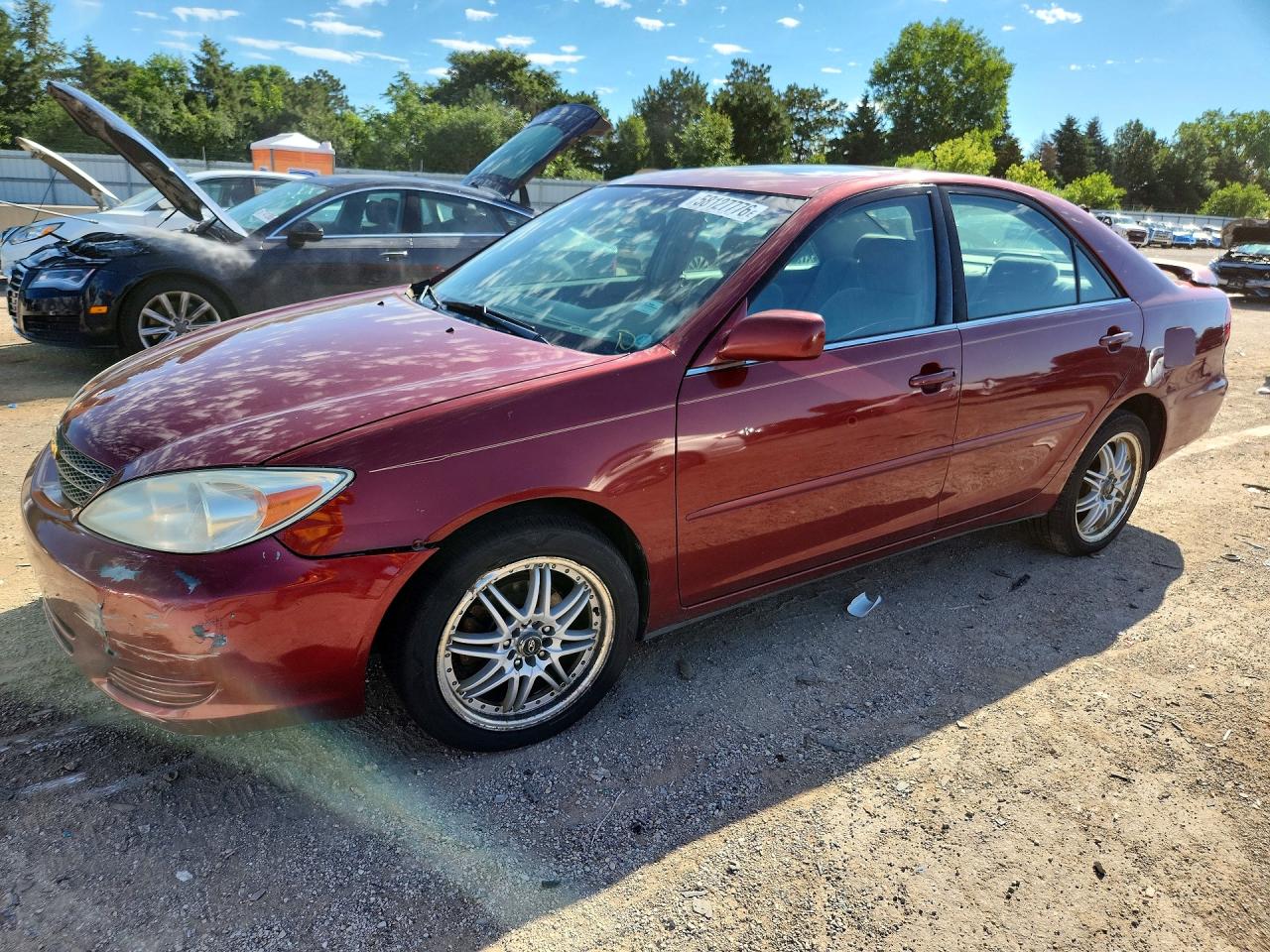 2004 Toyota Camry SE, VIN 4T1BE32K04U278207 — Front end