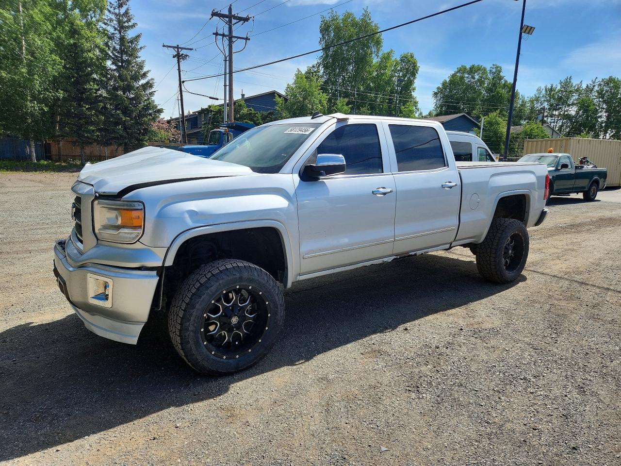 2014 GMC Sierra 1500 SLE, VIN 3GTU2UEC2EG275331 — Front end