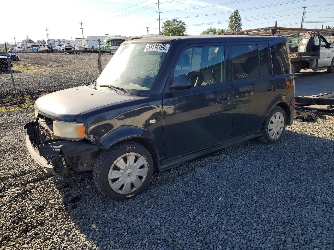 2006 Scion xB, VIN JTLKT324964093253 — Перед