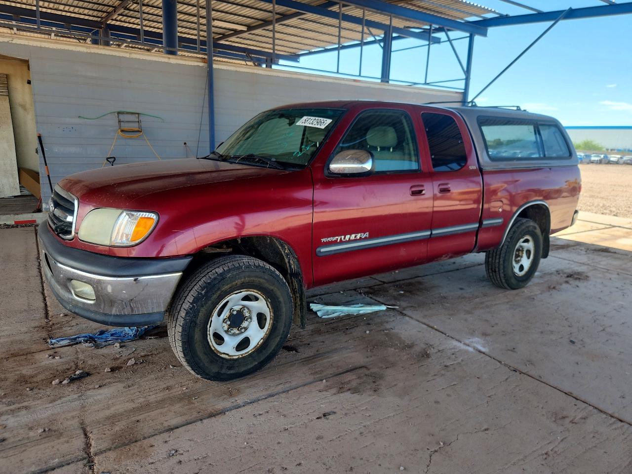 2002 Toyota Tundra SR5, VIN 5TBBT44192S312191 — Front end