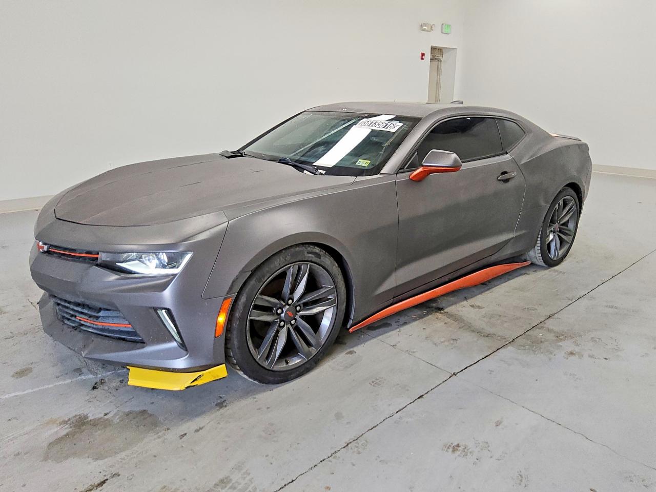 2016 Chevrolet Camaro 1LT, VIN 1G1FB1RSXG0122205 — Front end