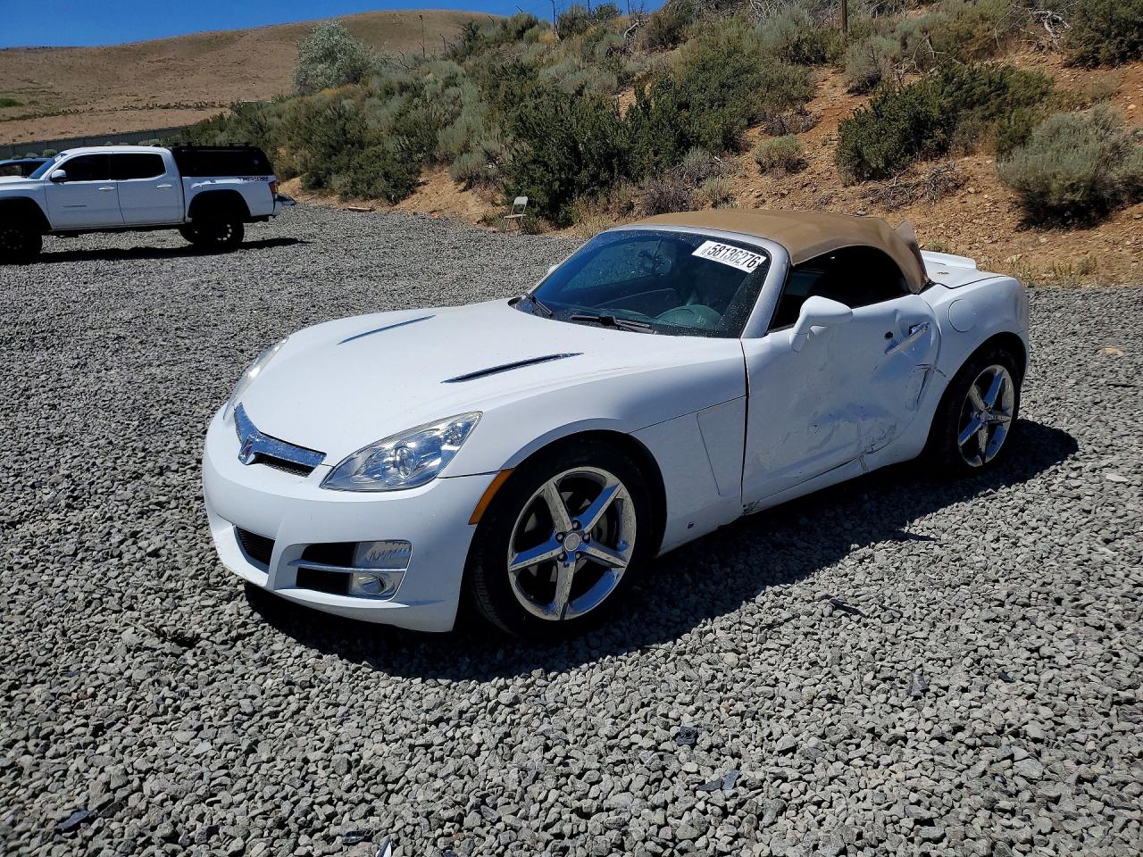 2008 Saturn Sky, VIN 1G8MC35B08Y116522 — Side
