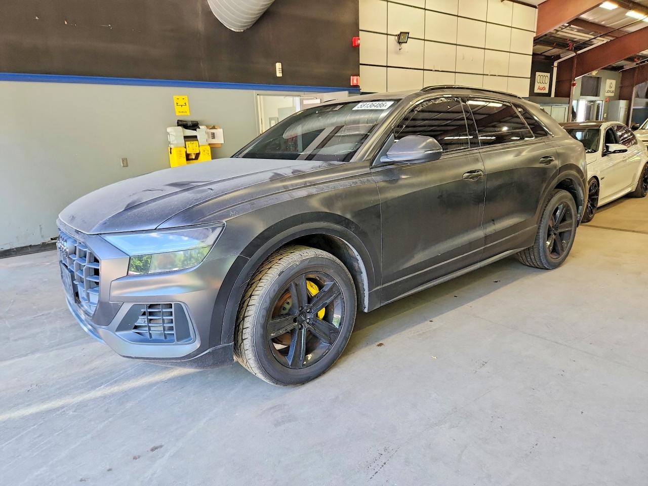 2019 Audi Q8 Premium, VIN WA1AVAF19KD017493 — Мелкие вмятины и царапины