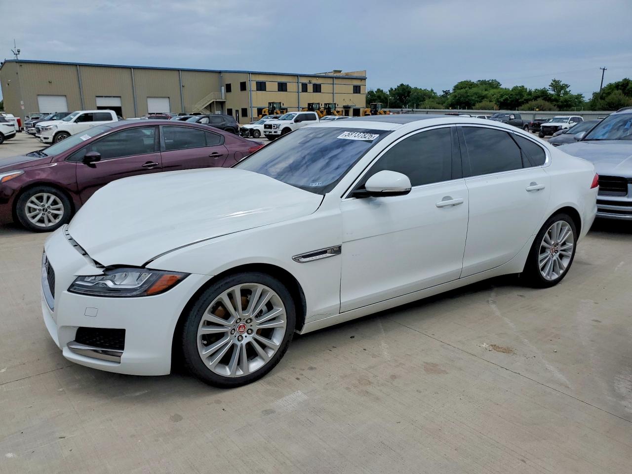 2020 Jaguar XF 25t Premium, VIN SAJBD4FX7LCY83172 — Front end