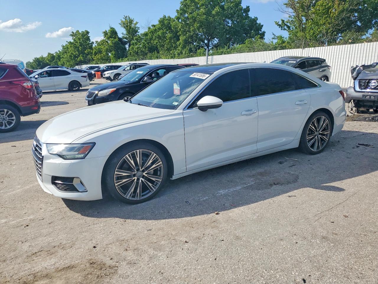 2019 Audi A6 Premium, VIN WAUD8AF23KN128776 — Вода / потоп