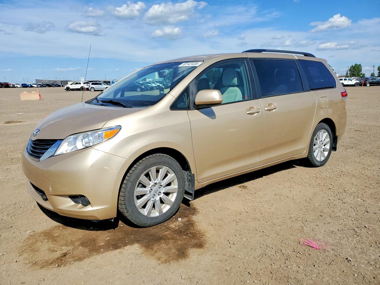 2011 Toyota Sienna LE, VIN 5TDJK3DC2BS009593 — Rear end