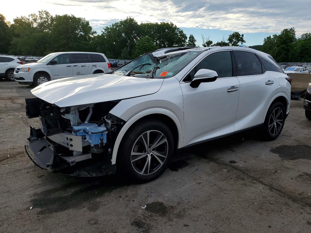 2023 Lexus RX 350 Premium Plus, VIN 2T2BAMCA6PC021142 — Перед