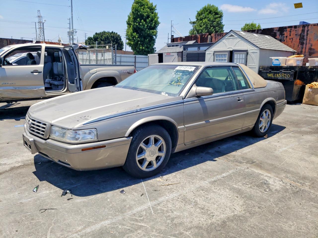 2002 Cadillac Eldorado Touring, VIN 1G6ET12942B101292 — Normal wear