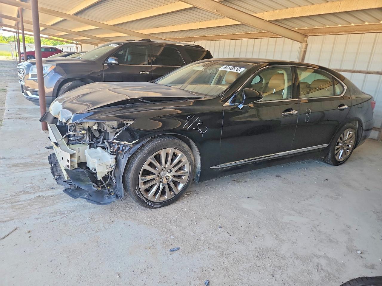 2015 Lexus LS 460 L, VIN JTHDL5EF5F5007359 — Перед