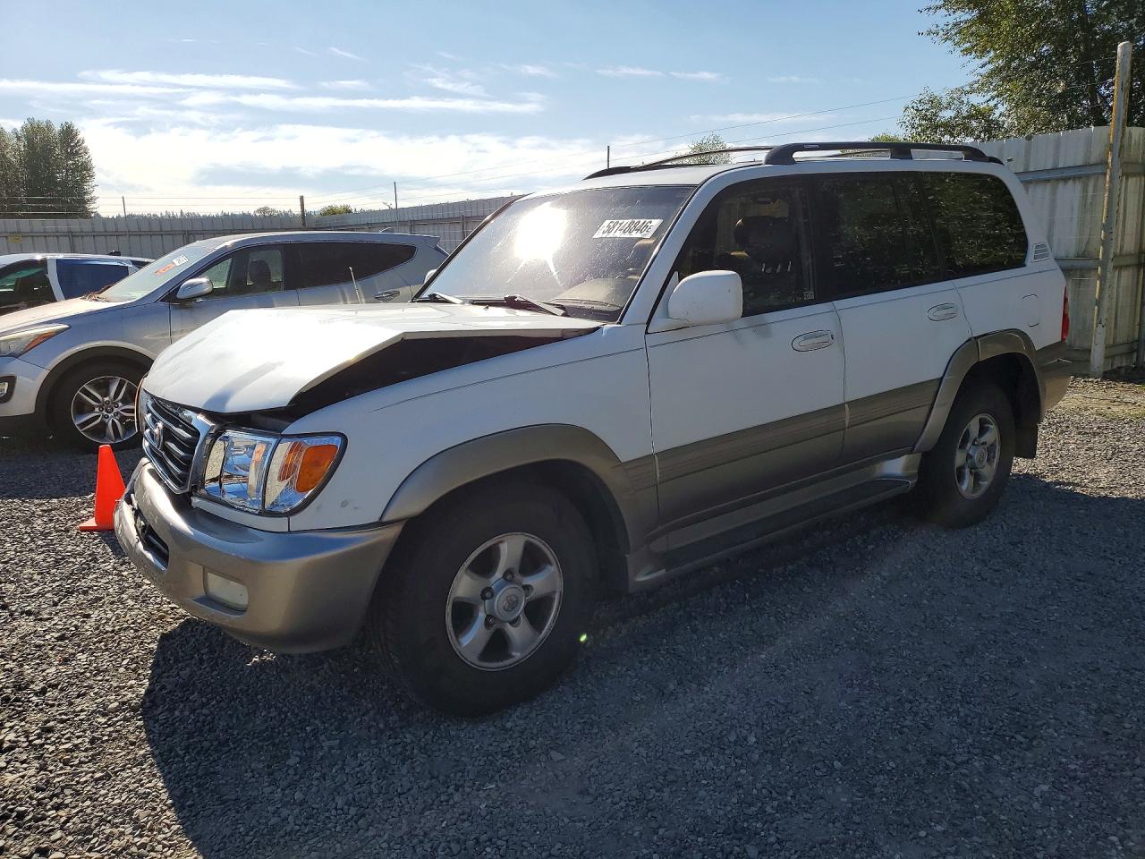 2000 Toyota Land Cruiser, VIN JT3HT05J6Y0126519 — Front end