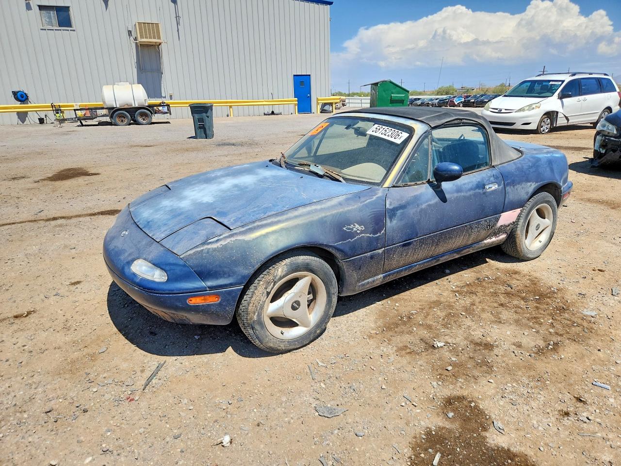 1996 Mazda MX-5 Miata, VIN JM1NA3537T0713585 — Minor dents and scratches