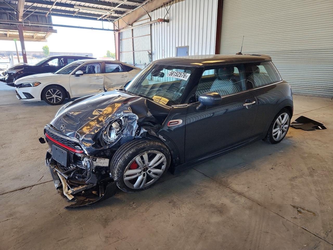 2021 MINI Hardtop John Cooper Works, VIN WMWXR9C02M2P18306 — Front end