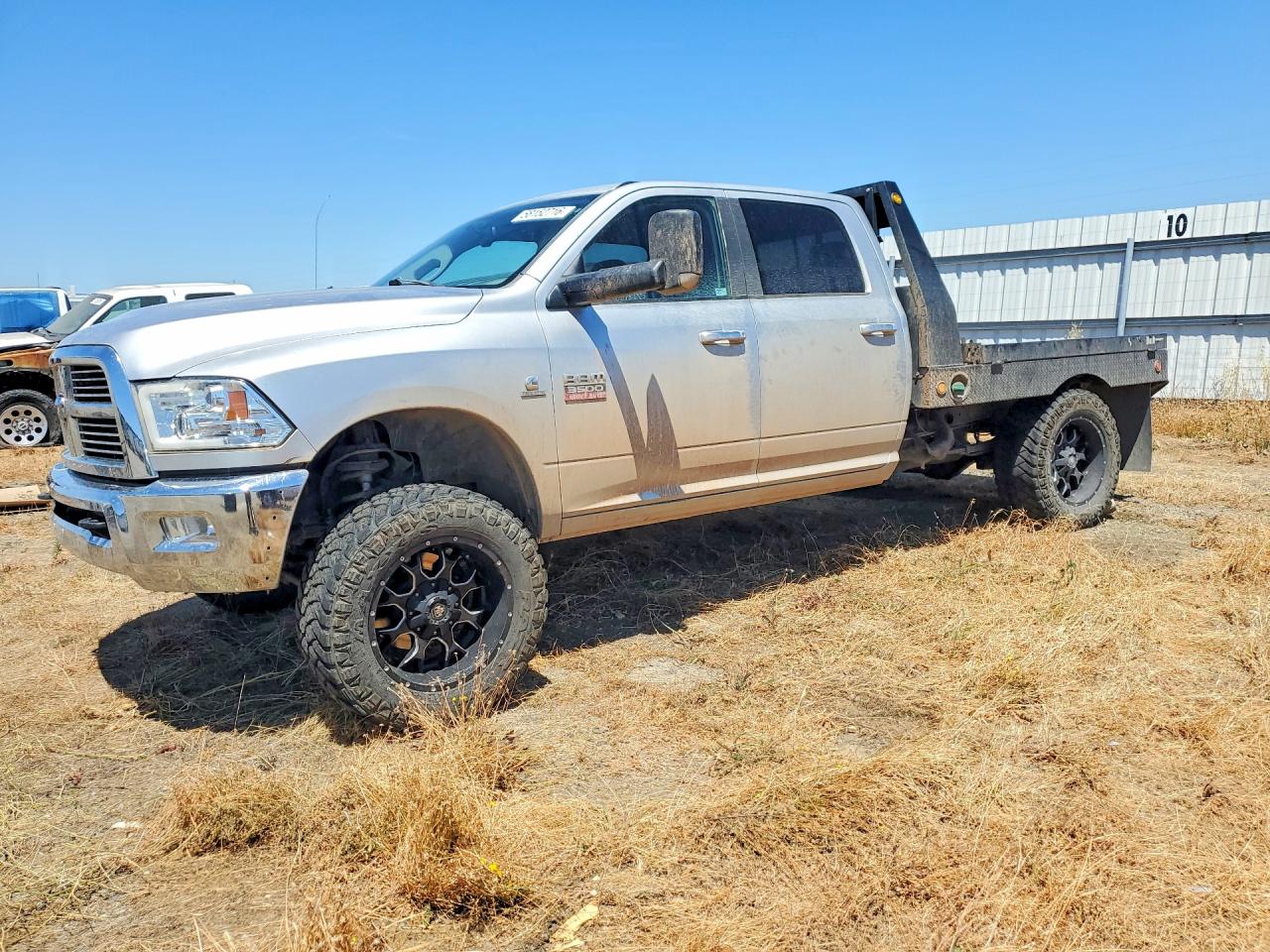 2010 Dodge 3500 SLT, VIN 3D73Y3CL9AG110805 — Undercarriage
