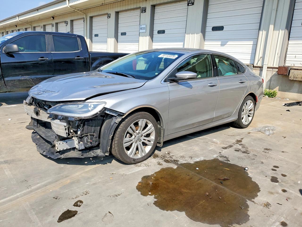 2015 Chrysler 200 Limited, VIN 1C3CCCAB6FN538224 — Front end