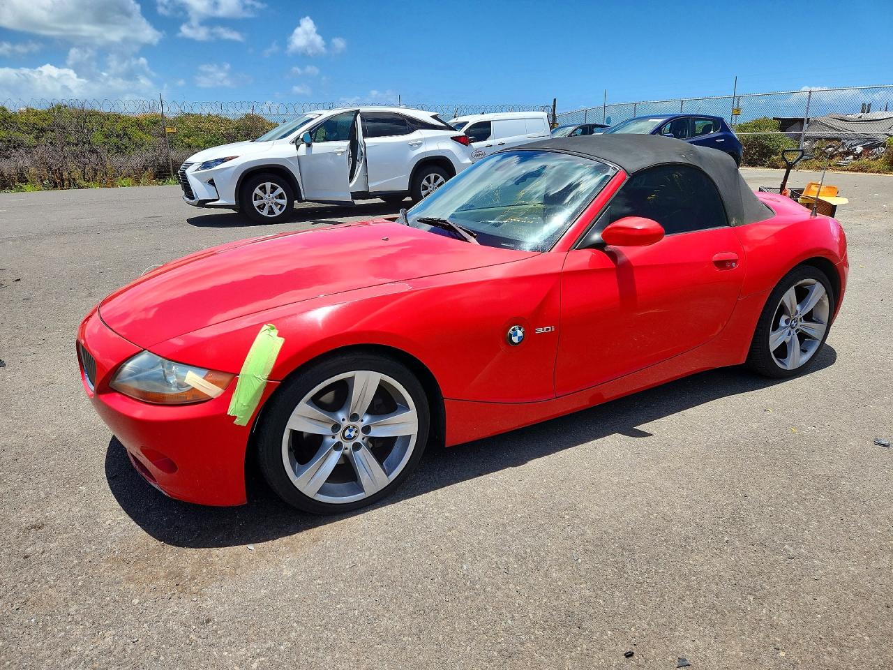 2003 BMW Z4 3.0i, VIN 4USBT53463LT23560 — Front end