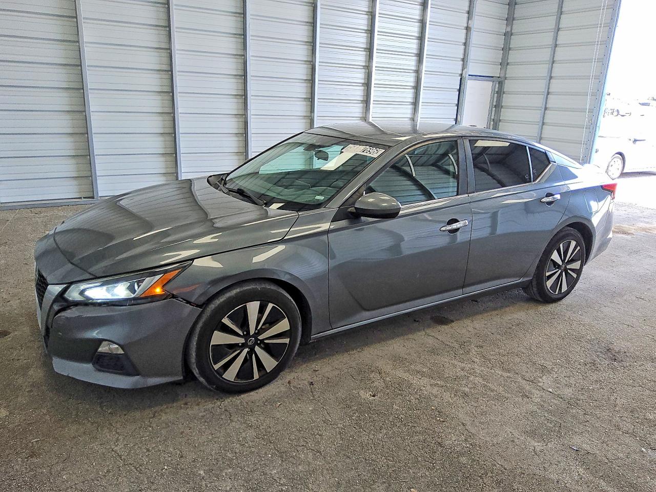 2021 Nissan Altima SV, VIN 1N4BL4DV1MN327566 — Minor dents and scratches