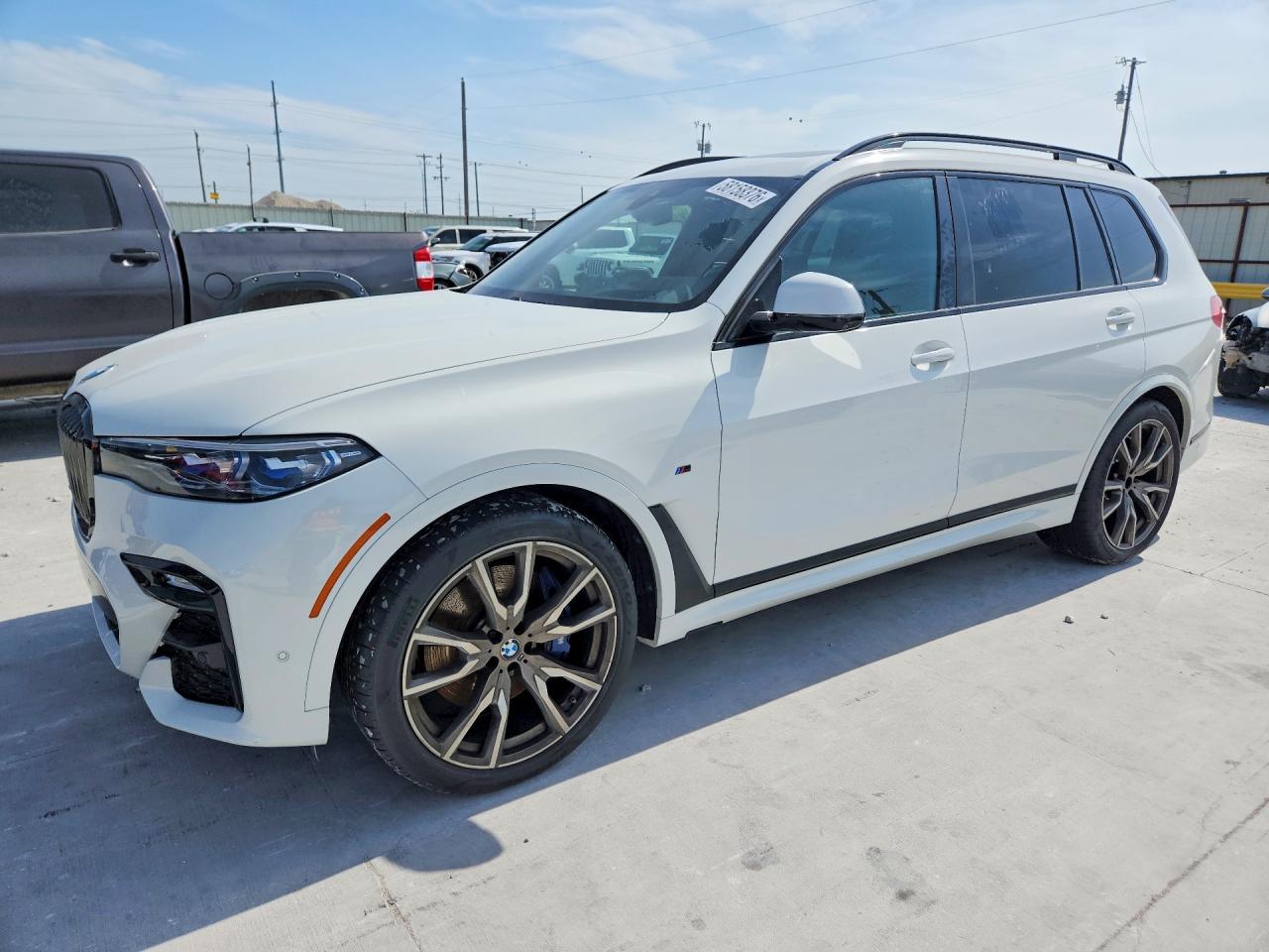 2022 BMW X7 M50i, VIN 5UXCX6C09N9J04849 — Вода / потоп