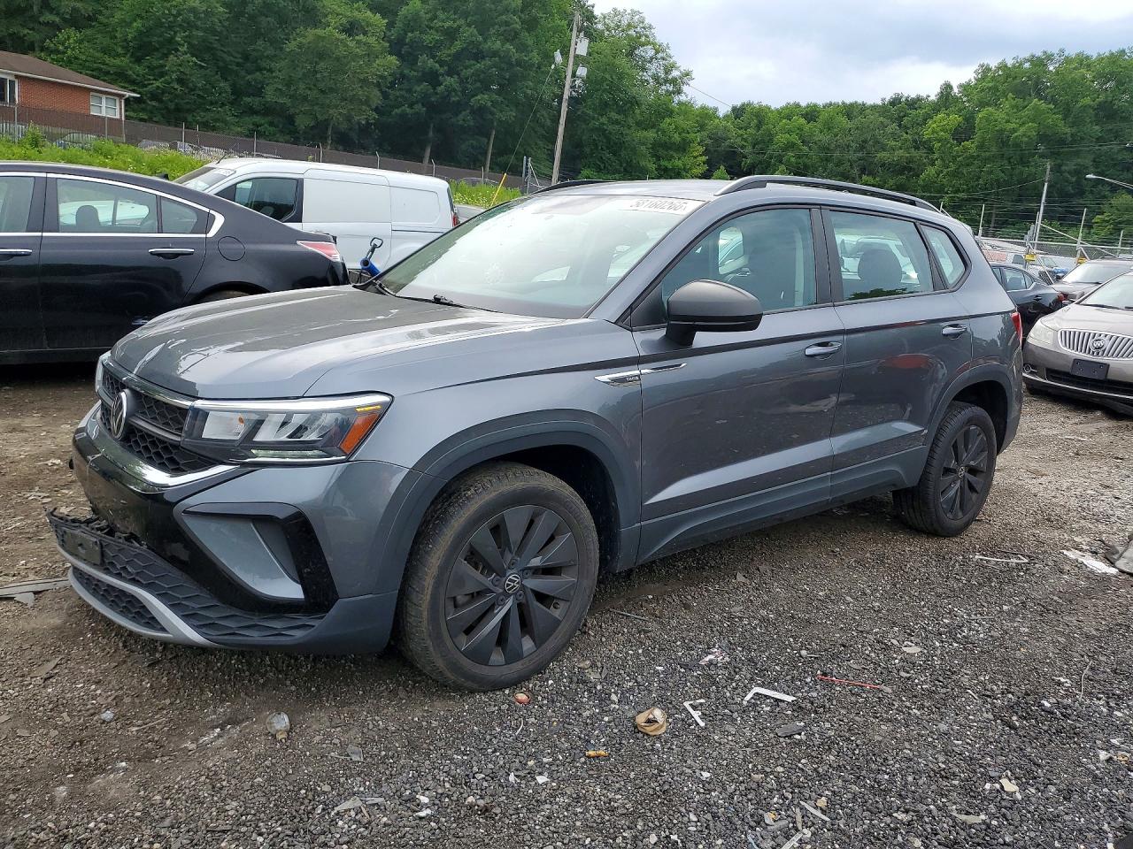 2022 Volkswagen Taos S, VIN 3VVCX7B24NM015428 — Front end