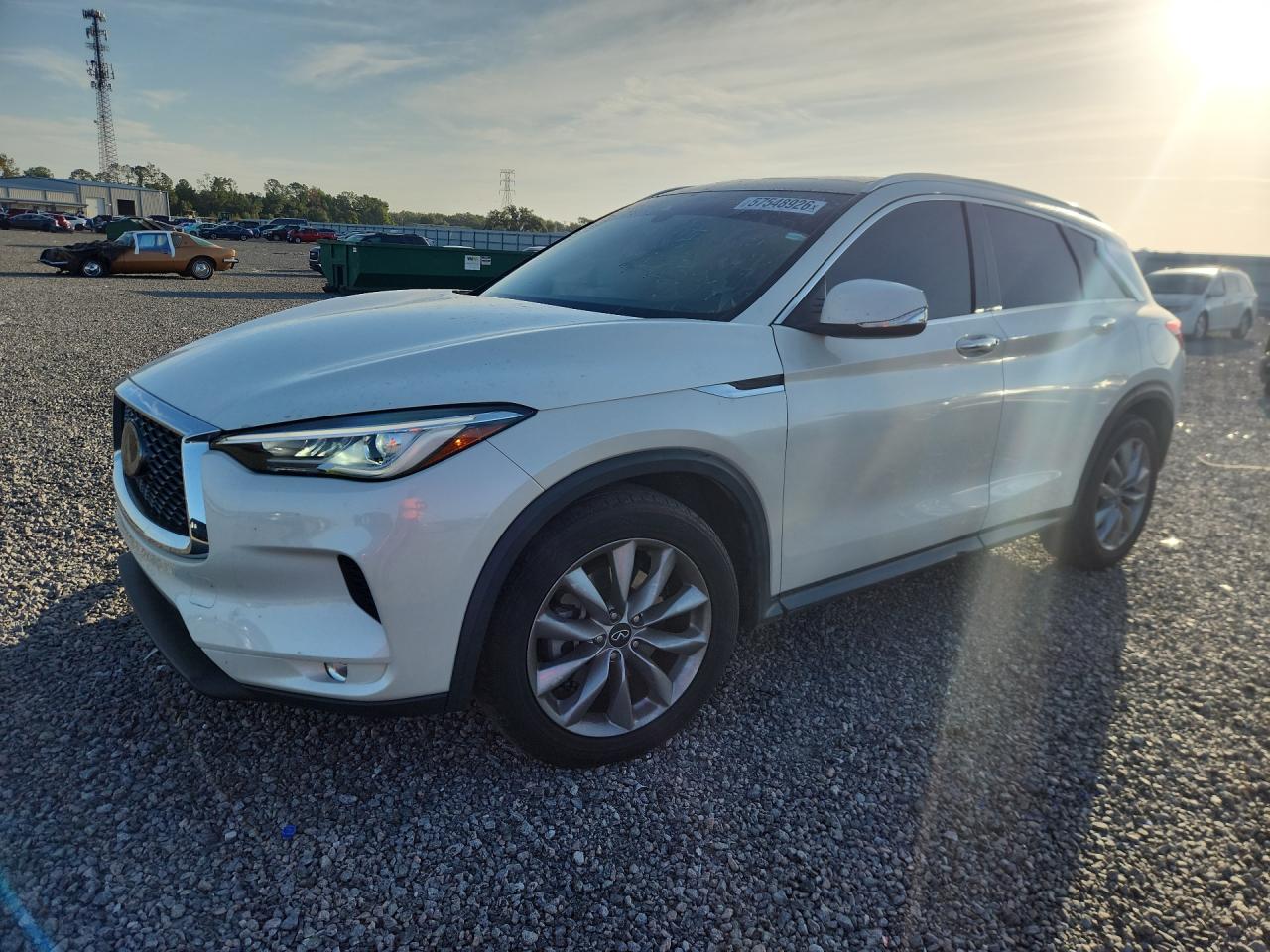2021 Infiniti QX50 Luxe, VIN 3PCAJ5BA2MF123925 — Side