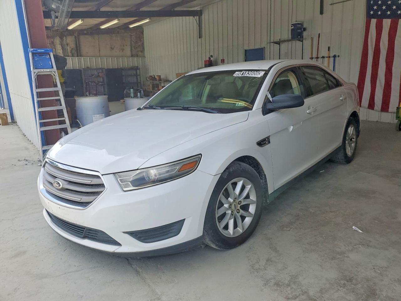 2014 Ford Taurus SE, VIN 1FAHP2D88EG147519 — Механическое