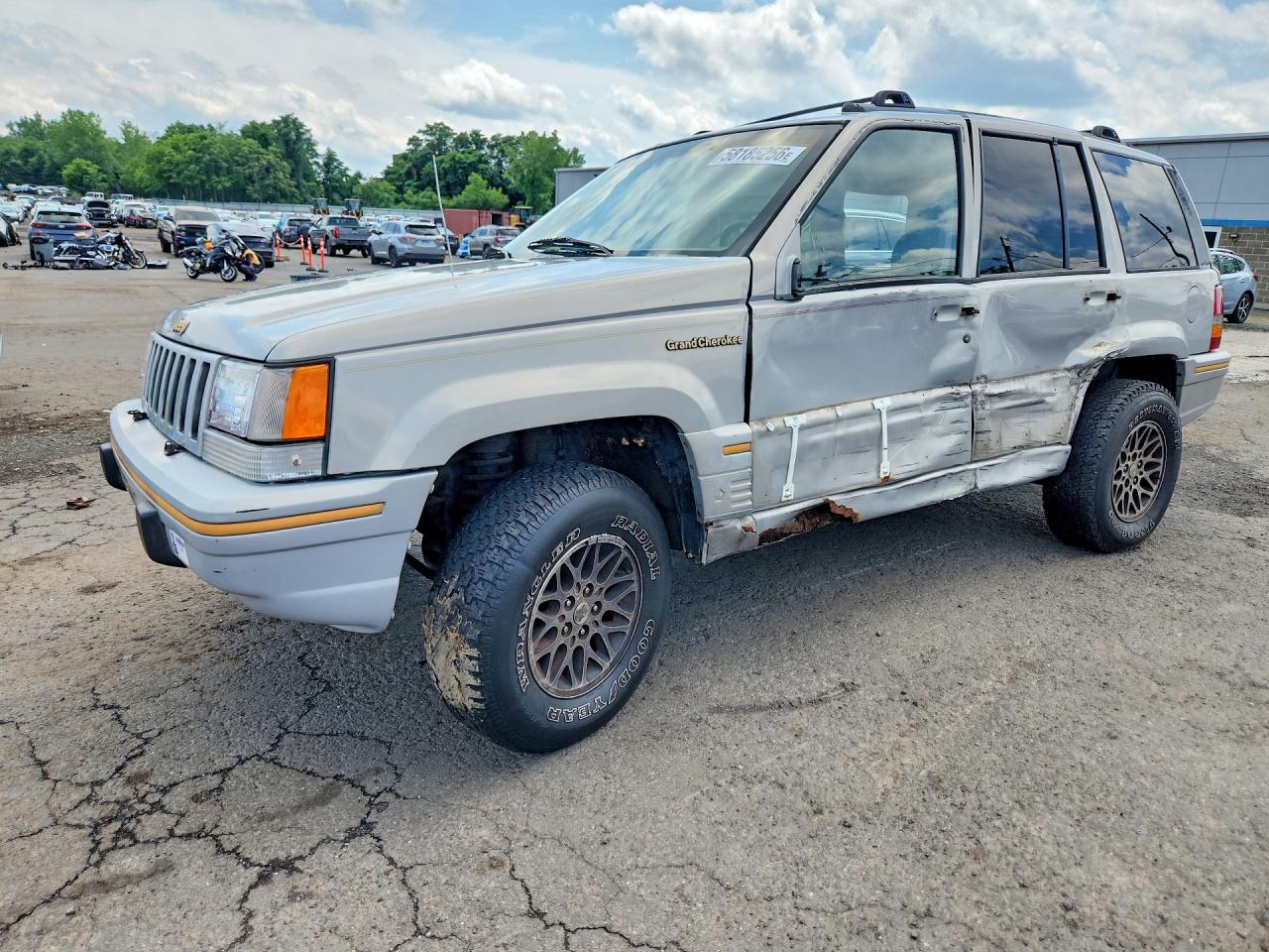 1995 Jeep Grand Cherokee Limited, VIN 1J4GZ78Y6SC568238 — Бок