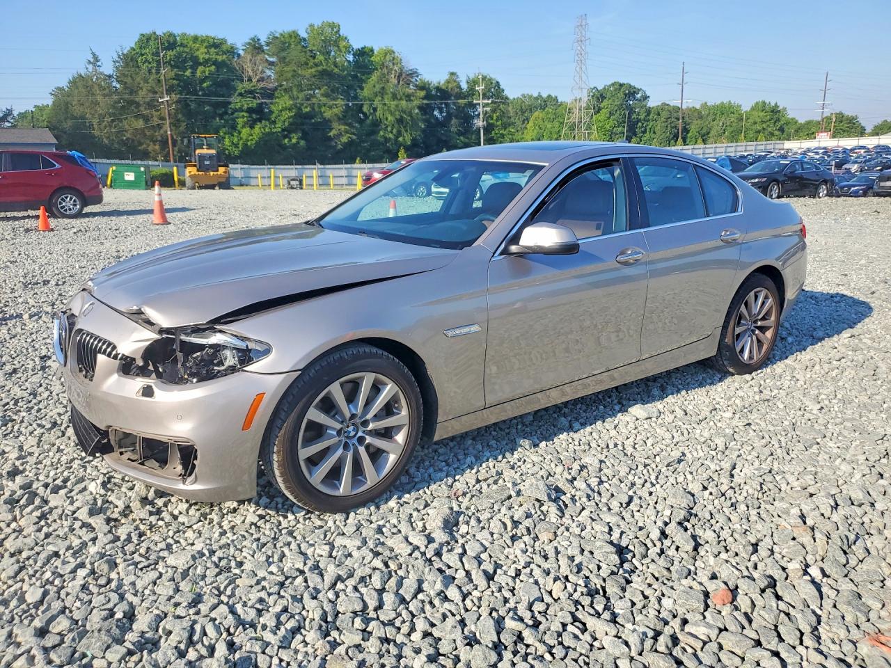 2016 BMW 5 Series 535i, VIN WBA5B1C59GG550955 — Front end