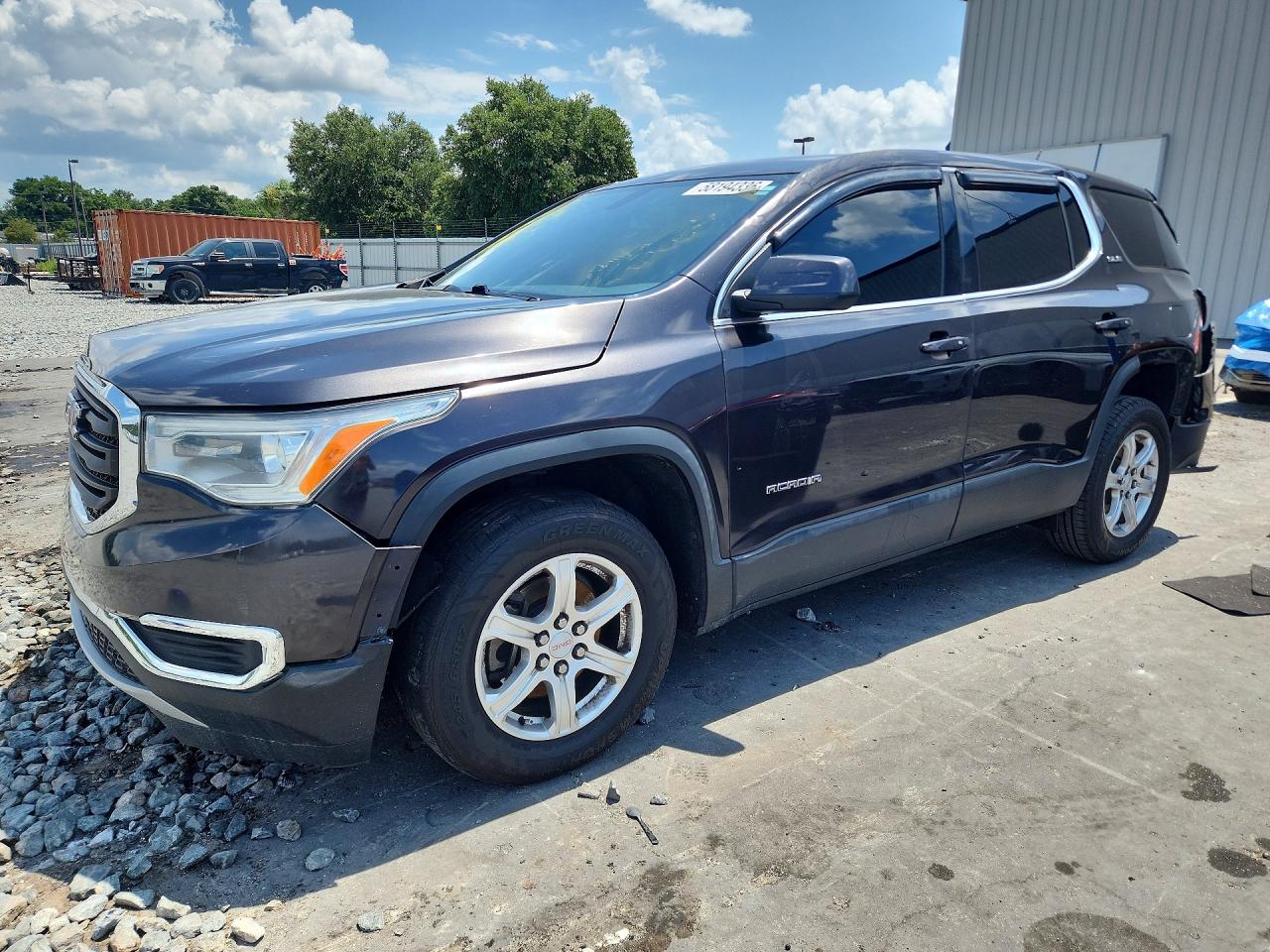 2018 GMC Acadia SLE, VIN 1GKKNKLA2JZ232496 — Rear end