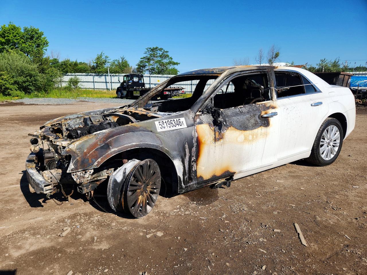 2014 Chrysler 300, VIN 2C3CCARG0EH249545 — Burn
