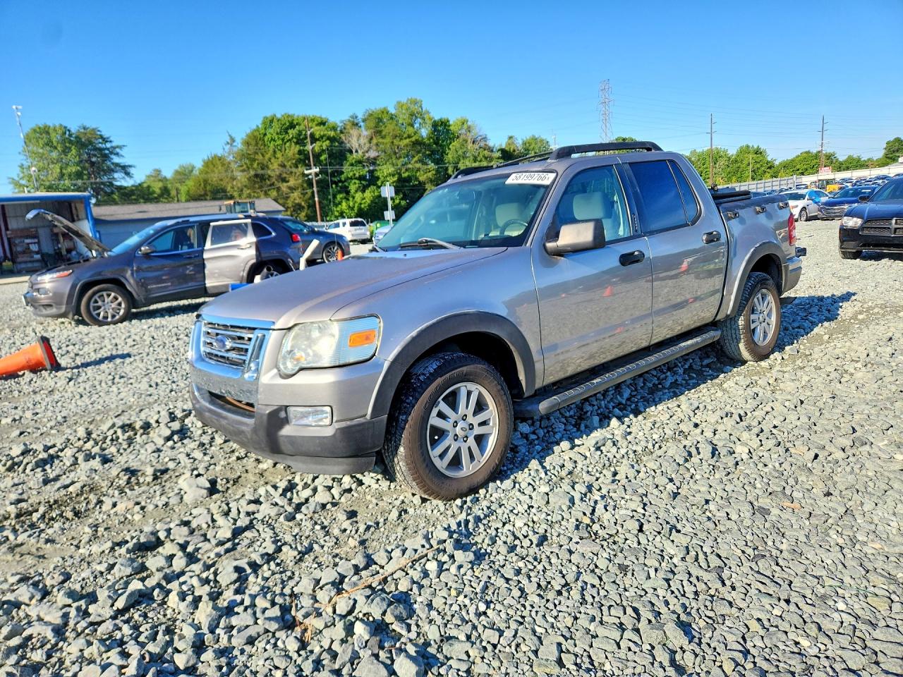2008 Ford Explorer Sport Trac XLT, VIN 1FMEU31E98UA81473 — Undercarriage
