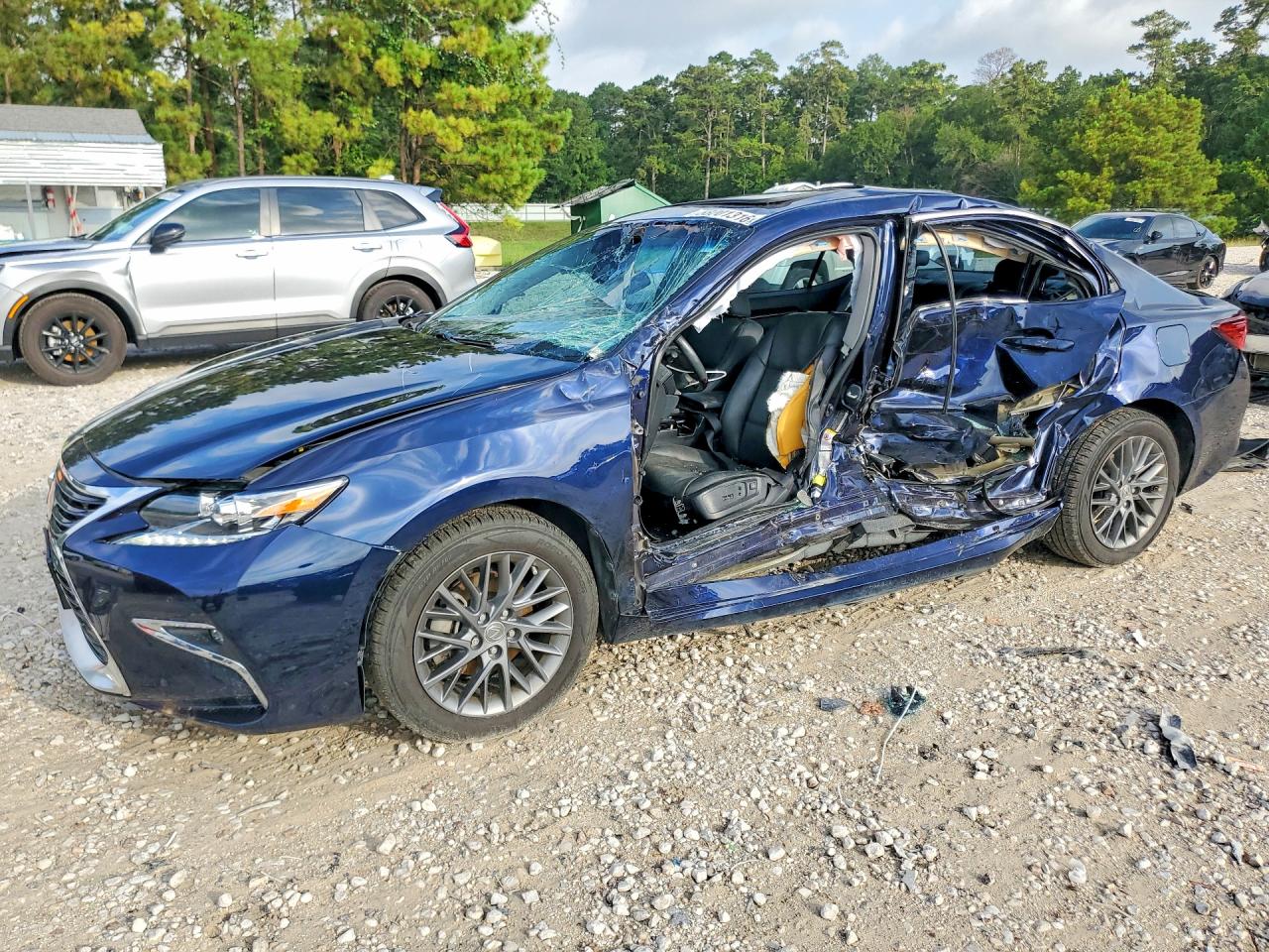 2018 Lexus ES 350, VIN 58ABK1GG6JU081662 — Бок