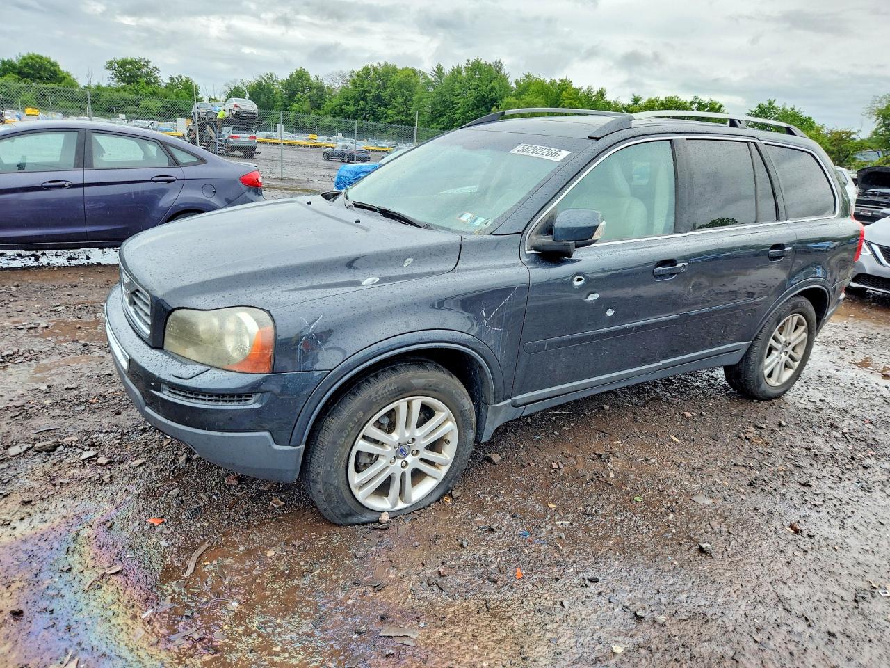 2010 Volvo XC90 I6, VIN YV4982CZ4A1551286 — Vandalism