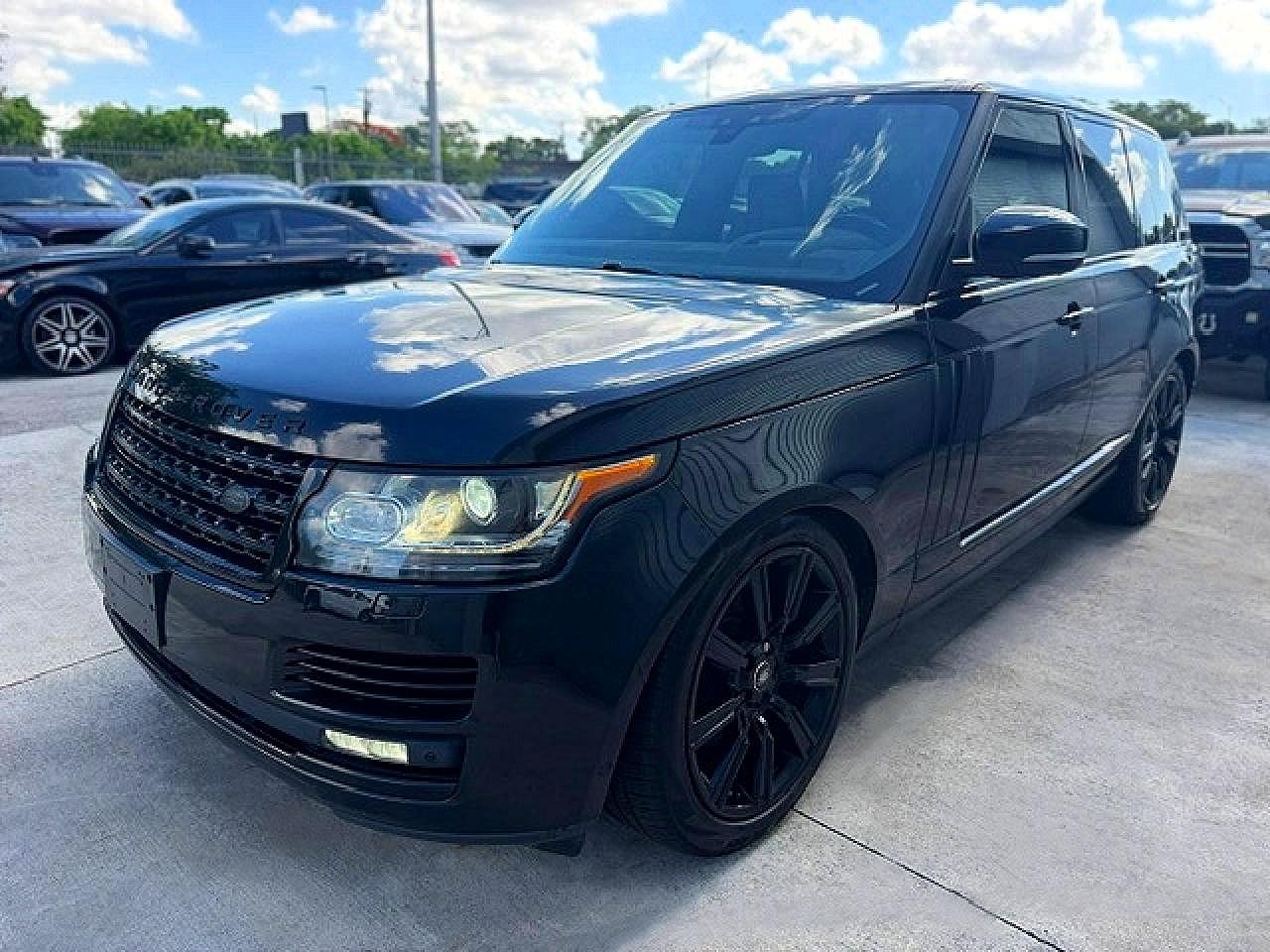 2017 Land Rover Range Rover HSE, VIN SALGS2FK7HA368610 — Auction photo