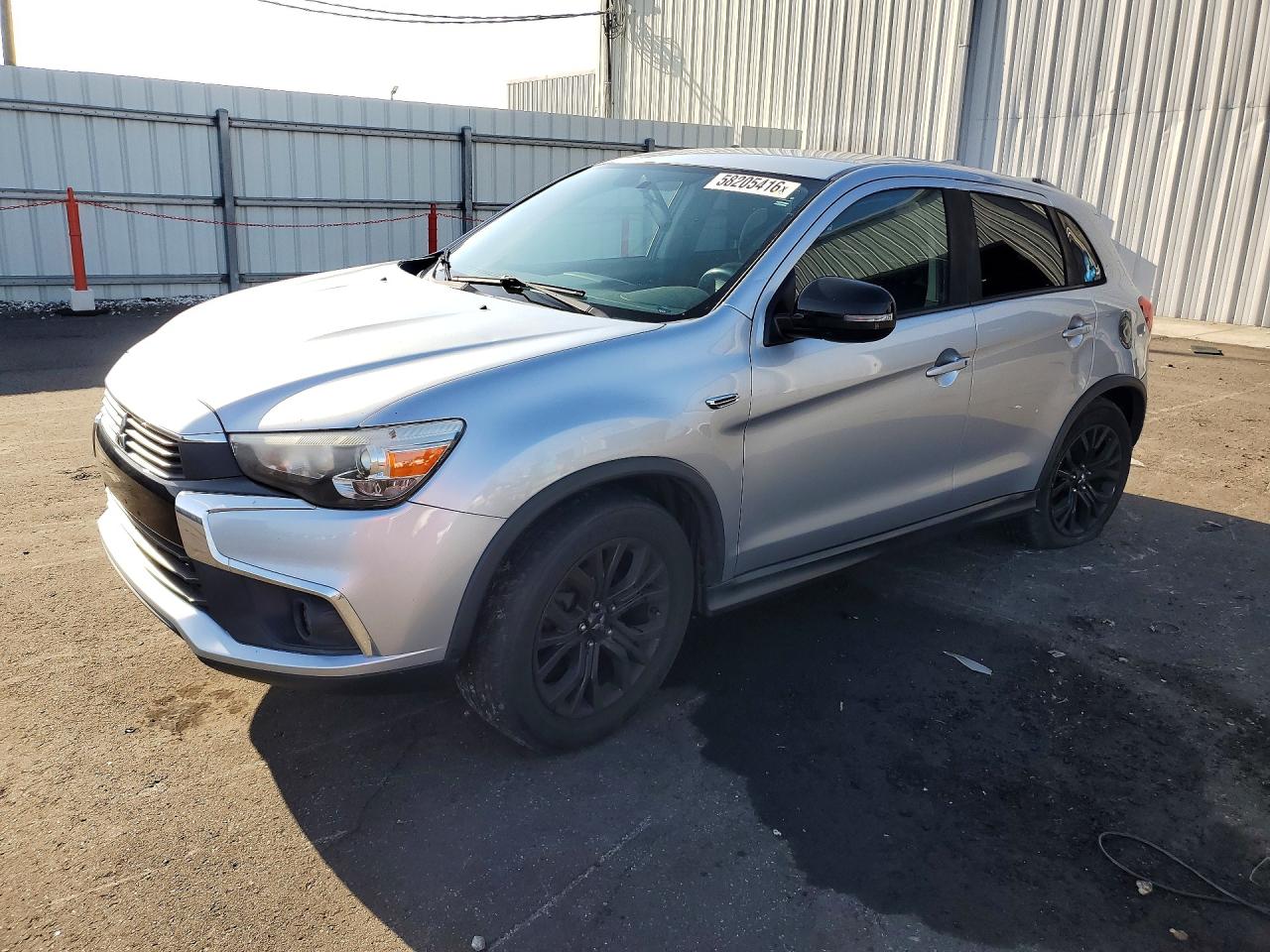 2017 Mitsubishi Outlander ES, VIN JA4AP3AU2HZ033652 — Minor dents and scratches