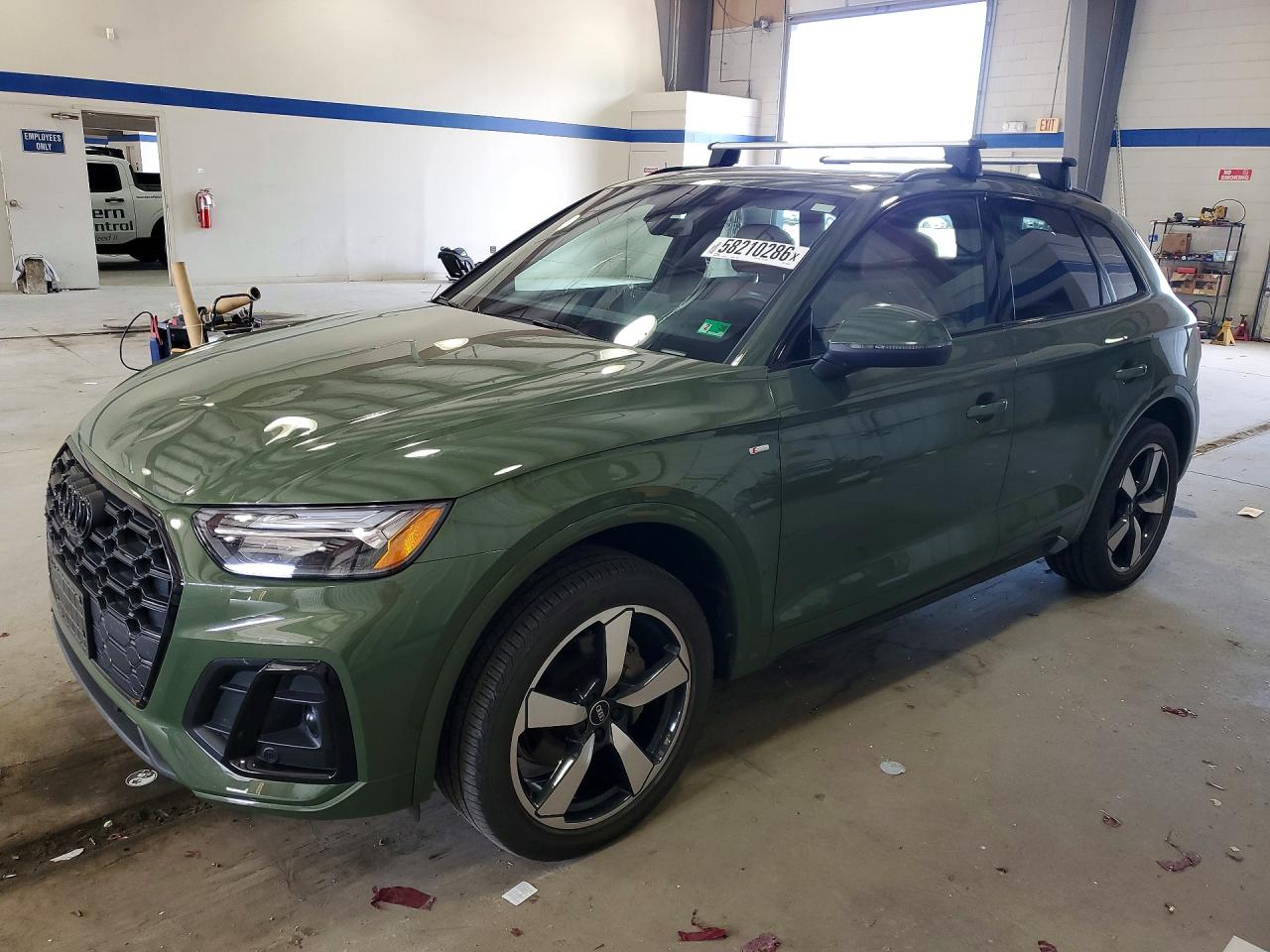 2023 Audi Q5 S line Premium Plus, VIN WA1EAAFY5P2034062 — Roof