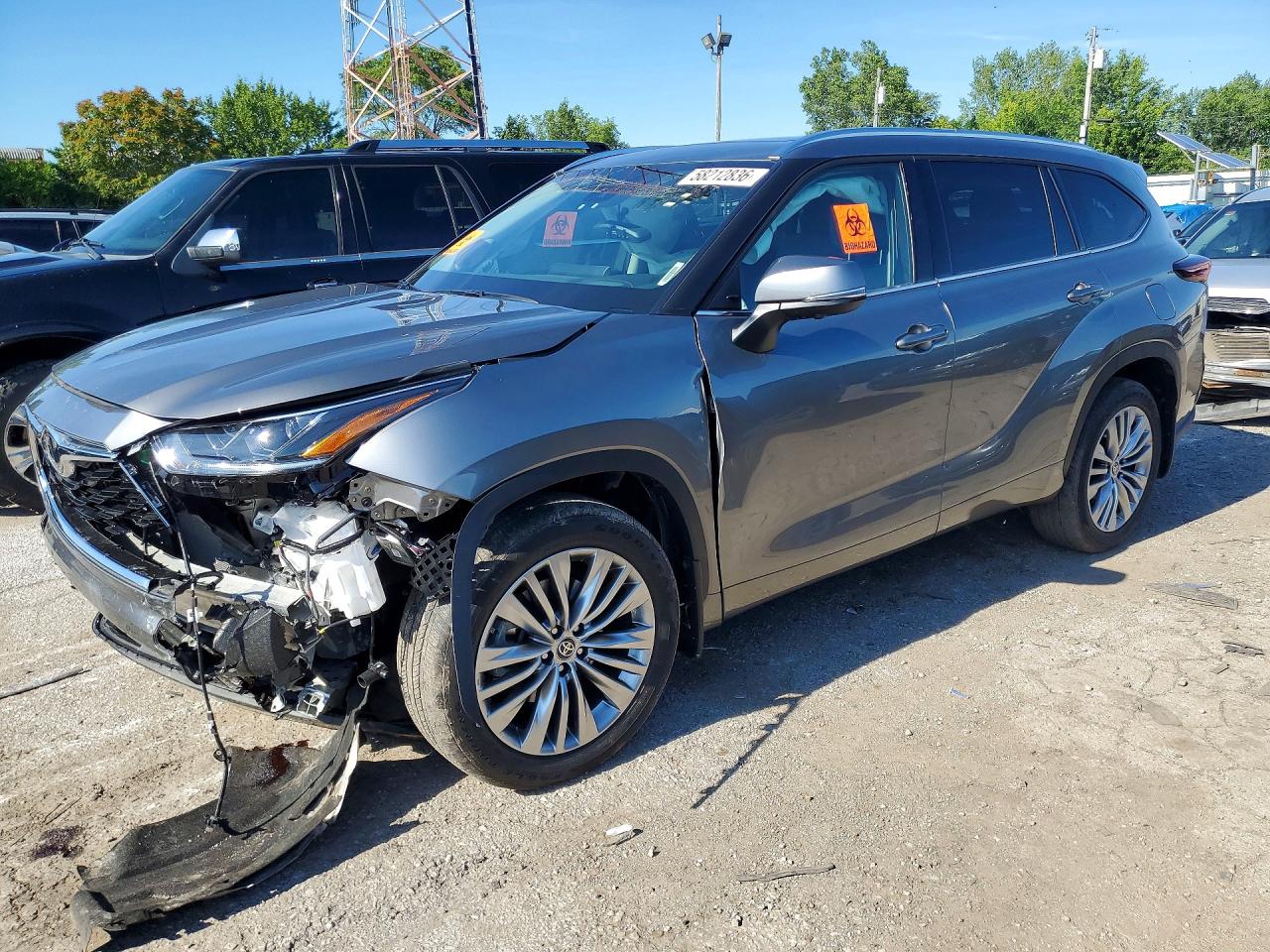 2025 Toyota Highlander LE, VIN 5TDKDRBH5SS580964 — Фото с аукциона 1 of 6