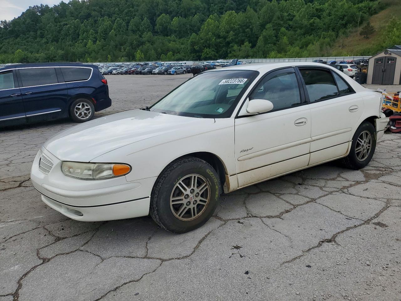 2002 Buick Regal LS, VIN 2G4WB55KX21141124 — Зад