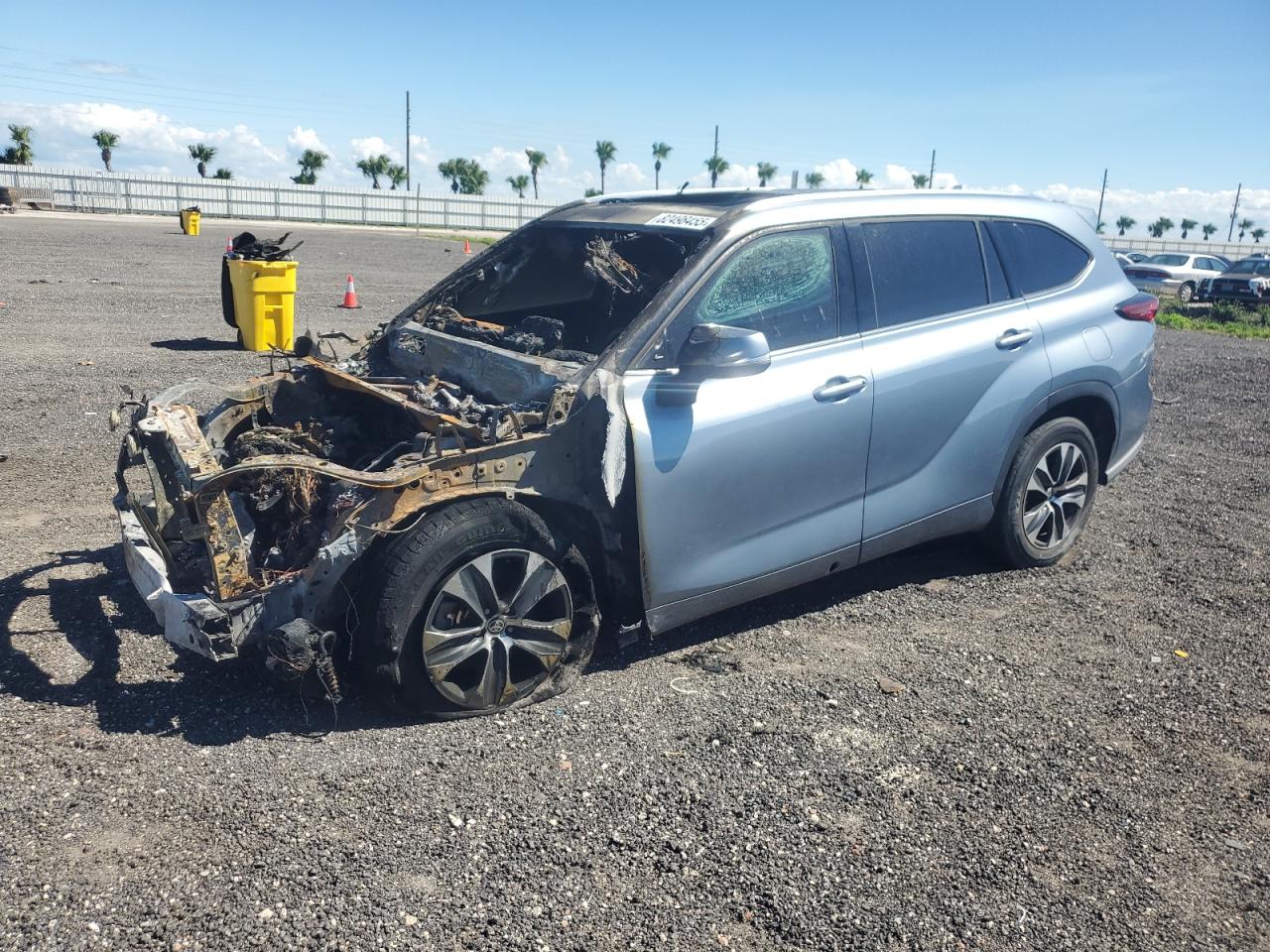 2021 Toyota Highlander XLE, VIN 5TDGZRAH0MS071537 — Burn