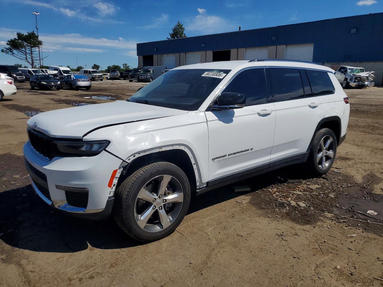 2021 Jeep Grand Cherokee Limited, VIN 1C4RJKBGXM8144091 — Rear end