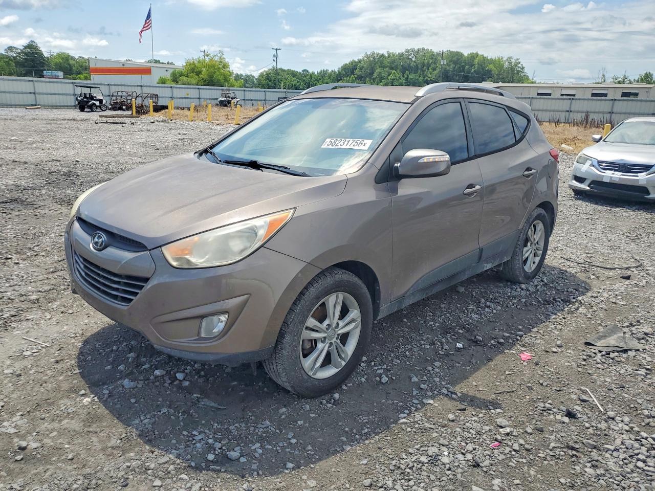 2013 Hyundai Tucson GLS, VIN KM8JU3AC7DU573801 — Front end