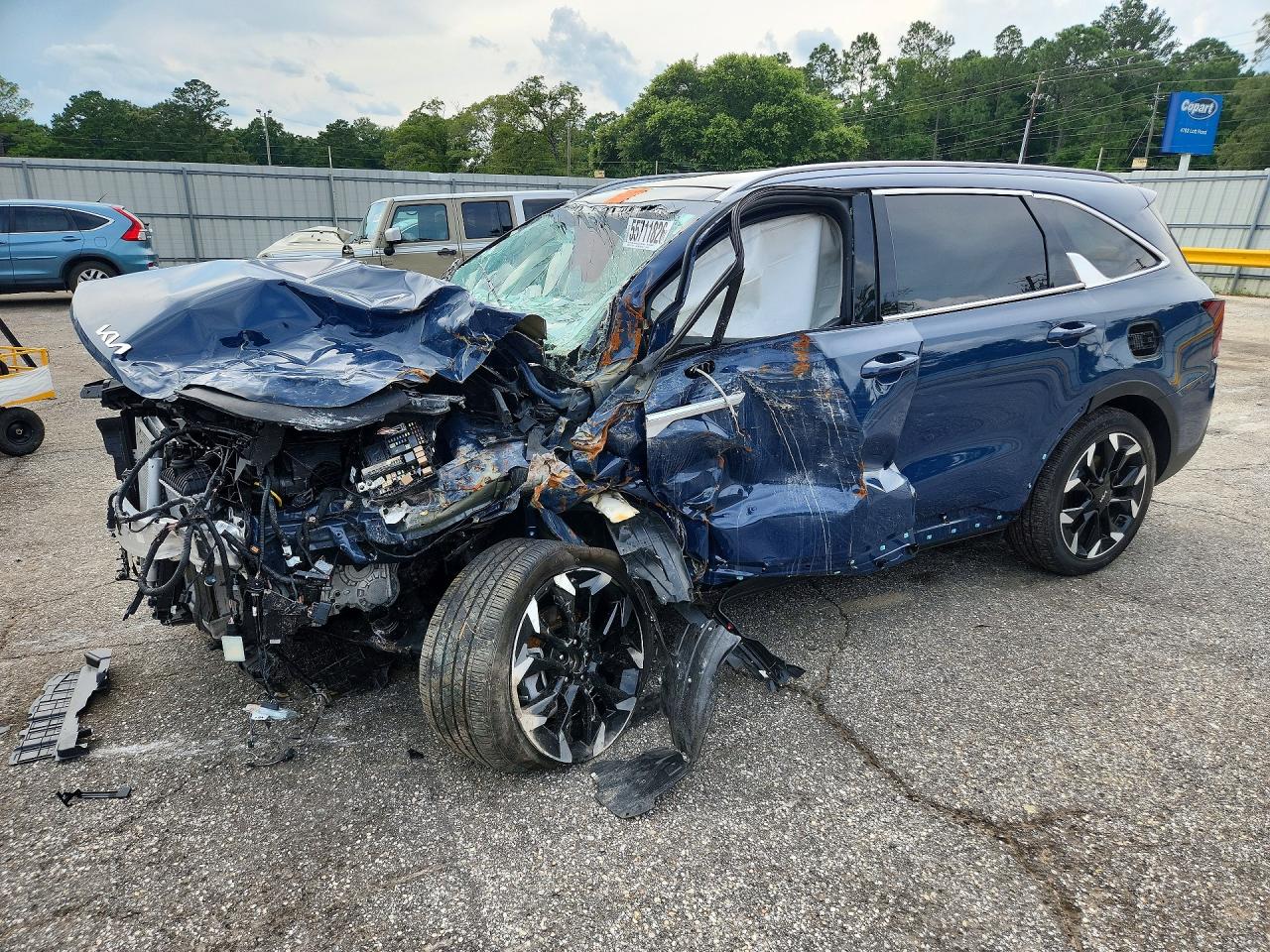 2025 Kia Sorento SX, VIN 5XYRK4JF1SG345272 — Front end