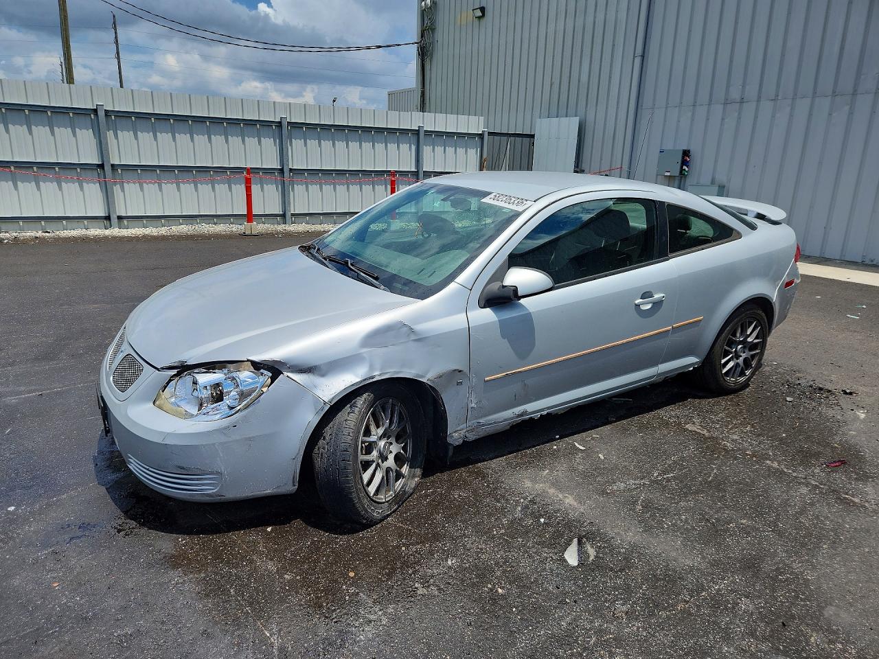 2008 Pontiac G5, VIN 1G2AL18F487214197 — Front end