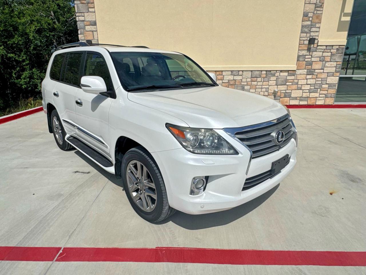 2013 Lexus LX 570, VIN JTJHY7AX8D4100357 — Обычный износ