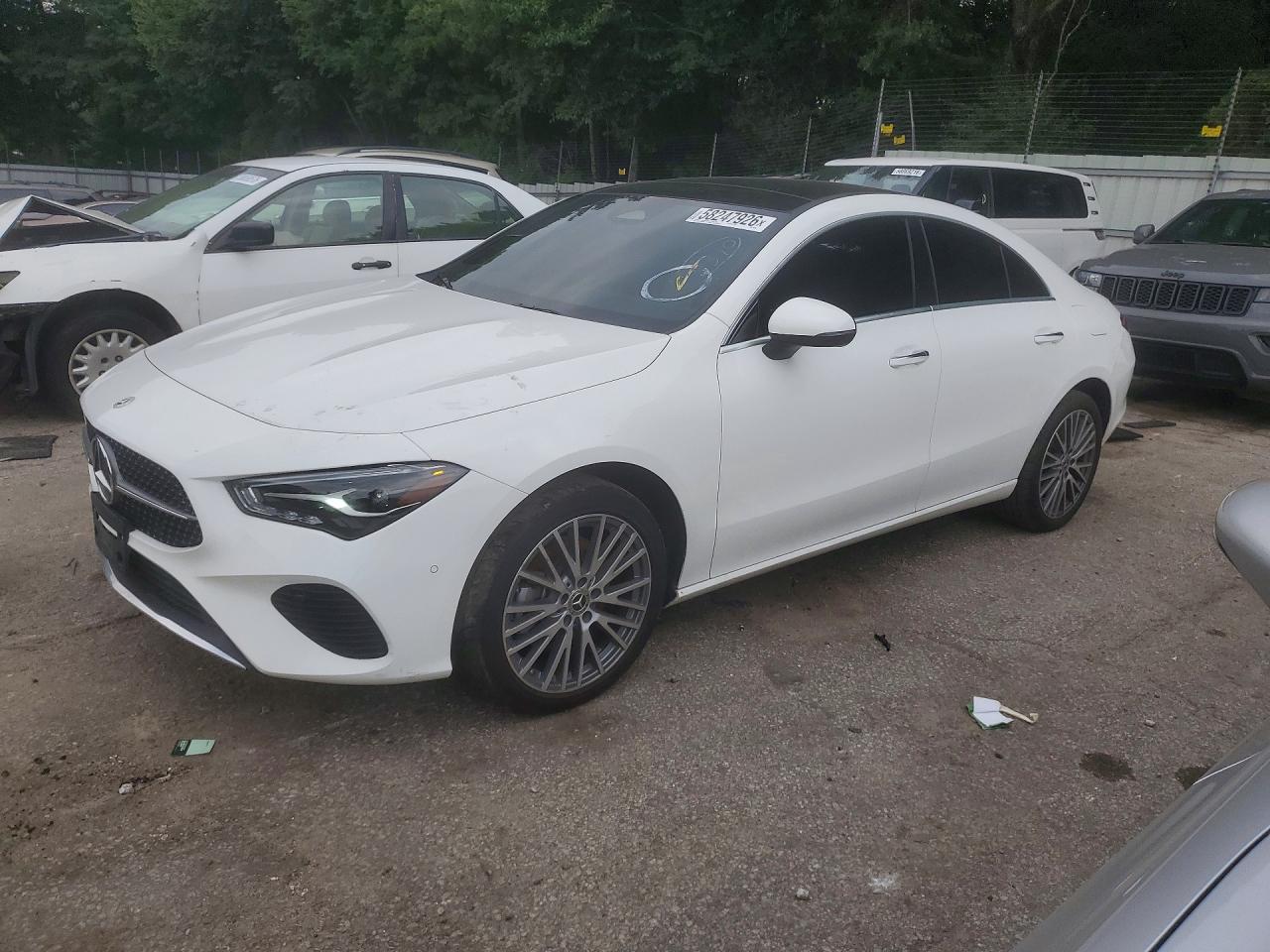 2024 Mercedes-Benz CLA 250, VIN W1K5J4GB0RN454014 — Бок
