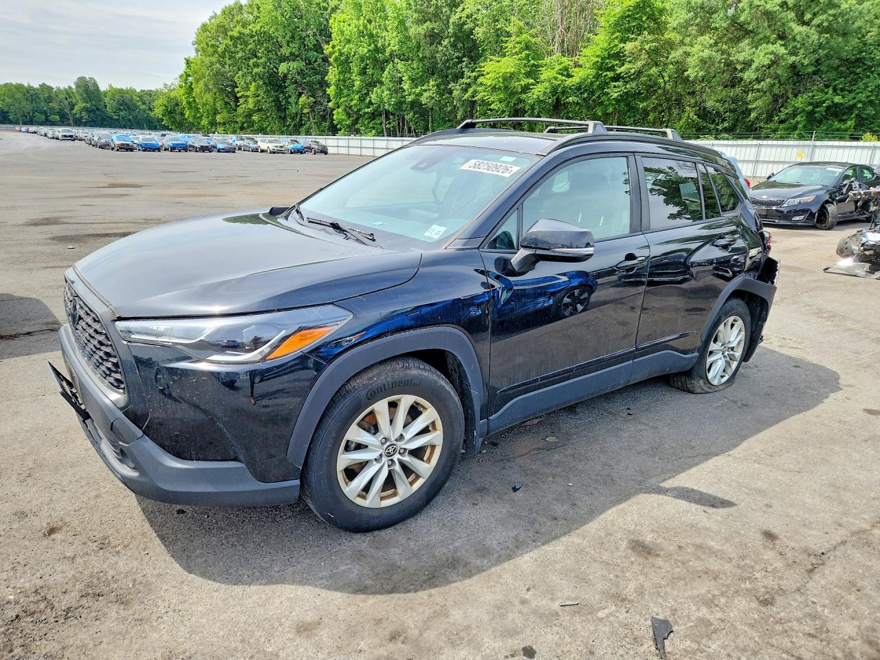 2022 Toyota Corolla Cross LE, VIN 7MUCAABG7NV040015 — Зад