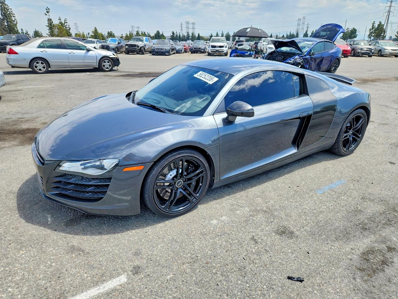 2011 Audi R8 4.2L, VIN WUAAUAFG9BN001627 — Undercarriage