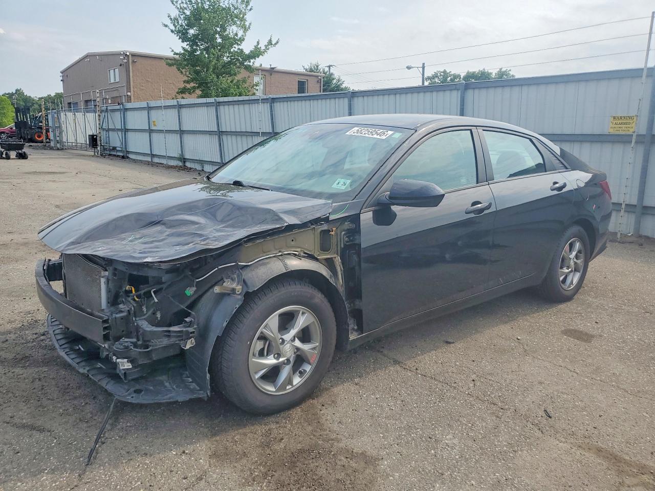 2021 Hyundai Elantra SE, VIN 5NPLL4AGXMH047374 — Front end