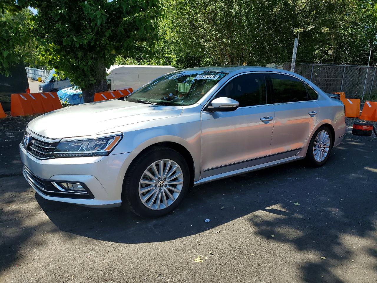 2017 Volkswagen Passat SE, VIN 1VWBT7A31HC035672 — Rear end